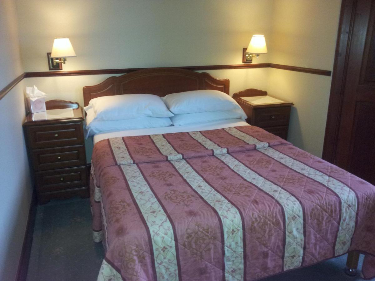 Caledonian Hotel 奥古斯都堡 外观 照片
